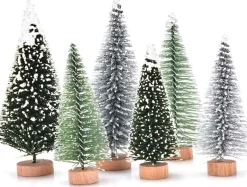 BeautyFit Mini Kerstboom 6 Stuks - Miniatuur Kerstboompjes - Kerstversiering - Kerstdecoratie Voor Binnen - Kerstcadeau - Kleine Kerstbomen - Kerst Cadeau - Kerstcadeau Voor Vrouwen En Mannen Outlet