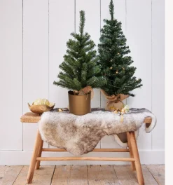 Everlands Mini Kerstboom Groen - In Gouden Kunststof Pot - 60 Cm - Kunstboom Shop