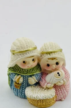 Merkloos Kerststallen>Mini Kribbe / Kerstgroep , 3.5 X 2 X 3.5 Cm/ Massief Polystone Beeldje