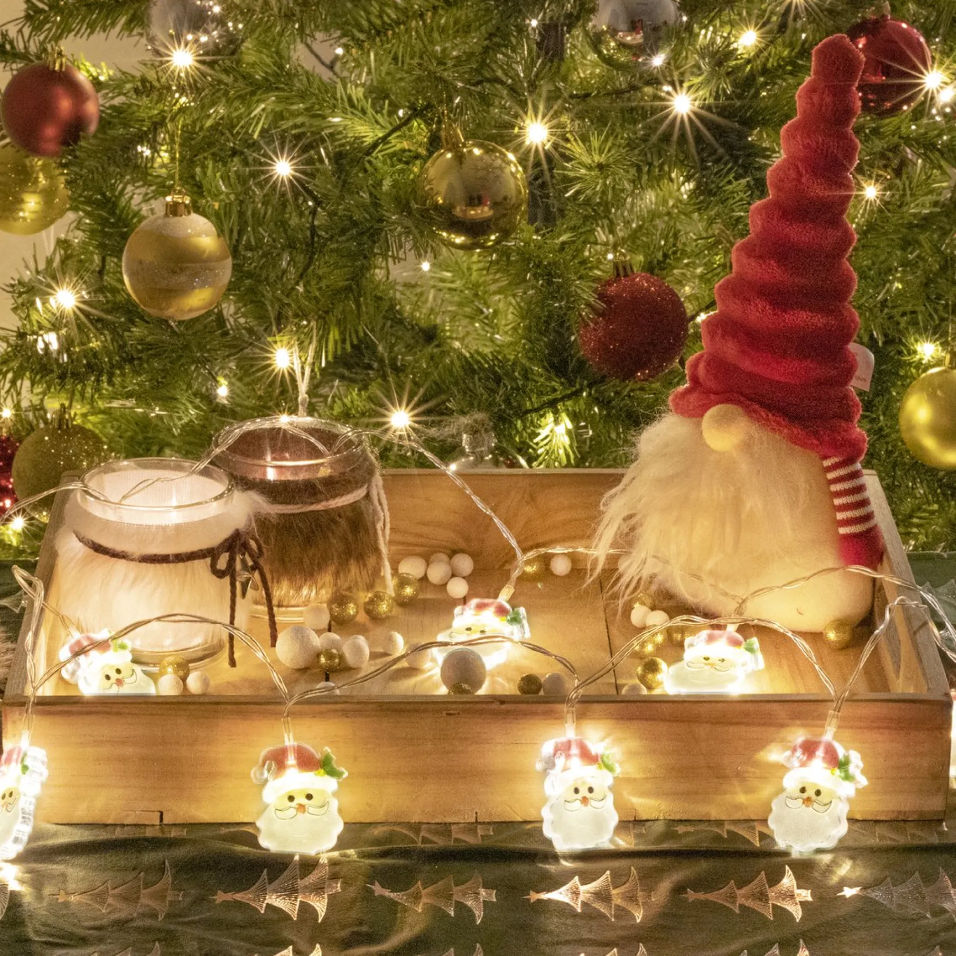 Nuvance - Led Kerstman Verlichting - 1.5M - 10 Lichtjes - Kerstverlichting Voor Binnen En Buiten - Kerstdecoratie - Kerstversiering - Sfeerverlichting - Lichtslinger Shop