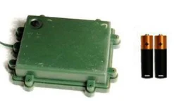 Royal Christmas - Flock / Sneeuw Kunstkerstboom In Plastic Pot - Lengte 105 Cm - Met Warm Led Batterij Verlichting - Met Sneeuw - 122 Takken Flash Sale