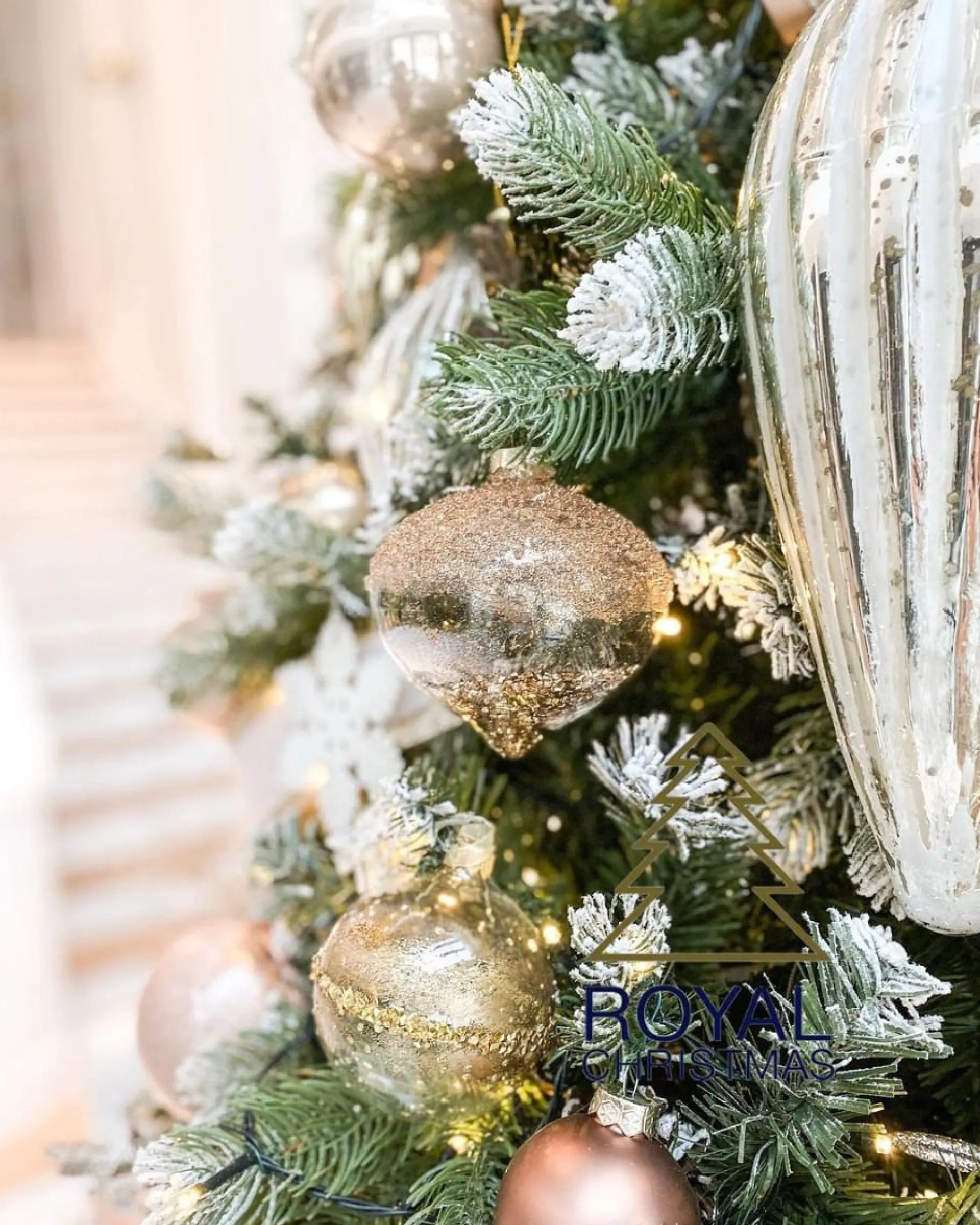 Royal Christmas - Kunstkerstboom - Bogota Pe / Pvc Premium 180 Cm - 1131 Takken - Groen - Zonder Verlichting Discount