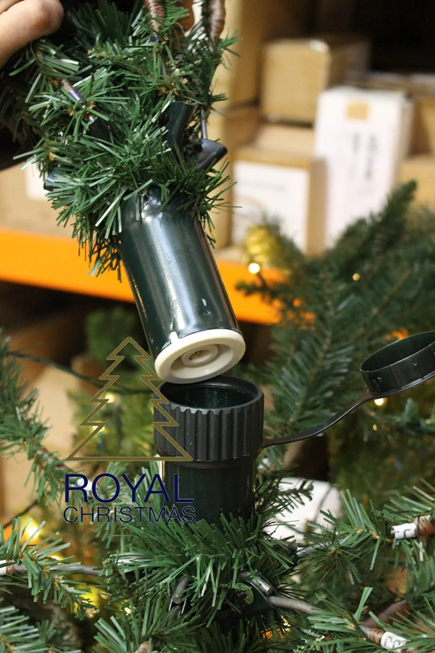 Royal Christmas - Kunstkerstboom - Norway Spruce Pe/Pvc - 450 Led Lampjes - Fbu - 210 Cm Online