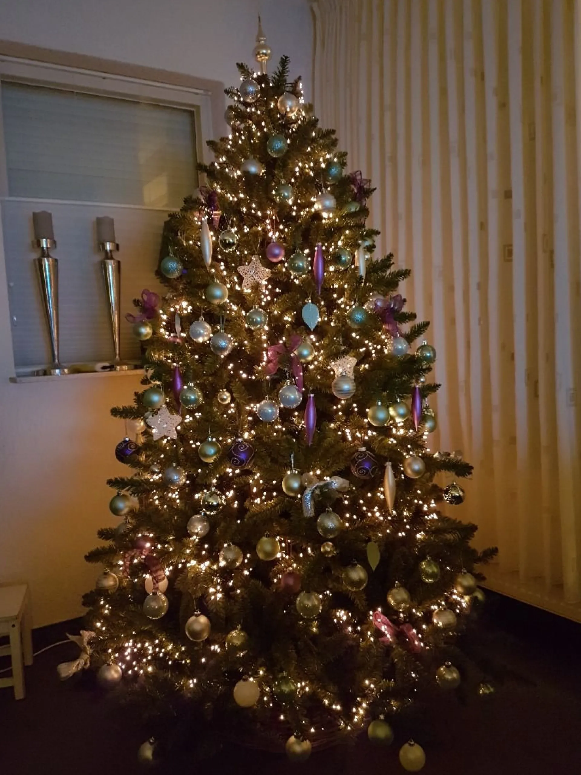 Royal Christmas - Kunstkerstboom - Oregon Deluxe Pvc - 210Cm - 1090 Takken - Groen Discount