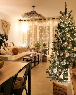 Royal Christmas - Natuurlijke Kunstkerstboom - Bergen Pe / Pvc Premium 210 Cm - 1139 Takken Groen Store