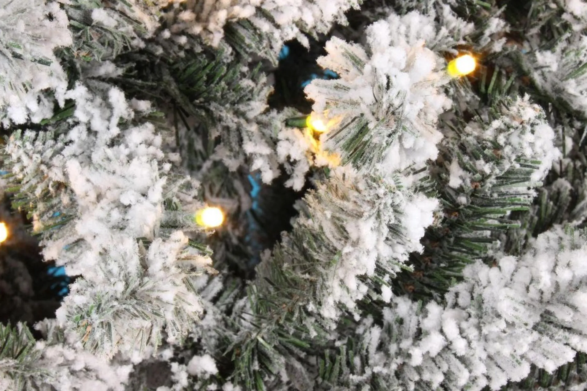 Royal Christmas - Sneeuw Kunstkerstboom - Flock Tree Deluxe - 500 Led Lampjes - Pvc 1658 Takken 210 Cm Cheap