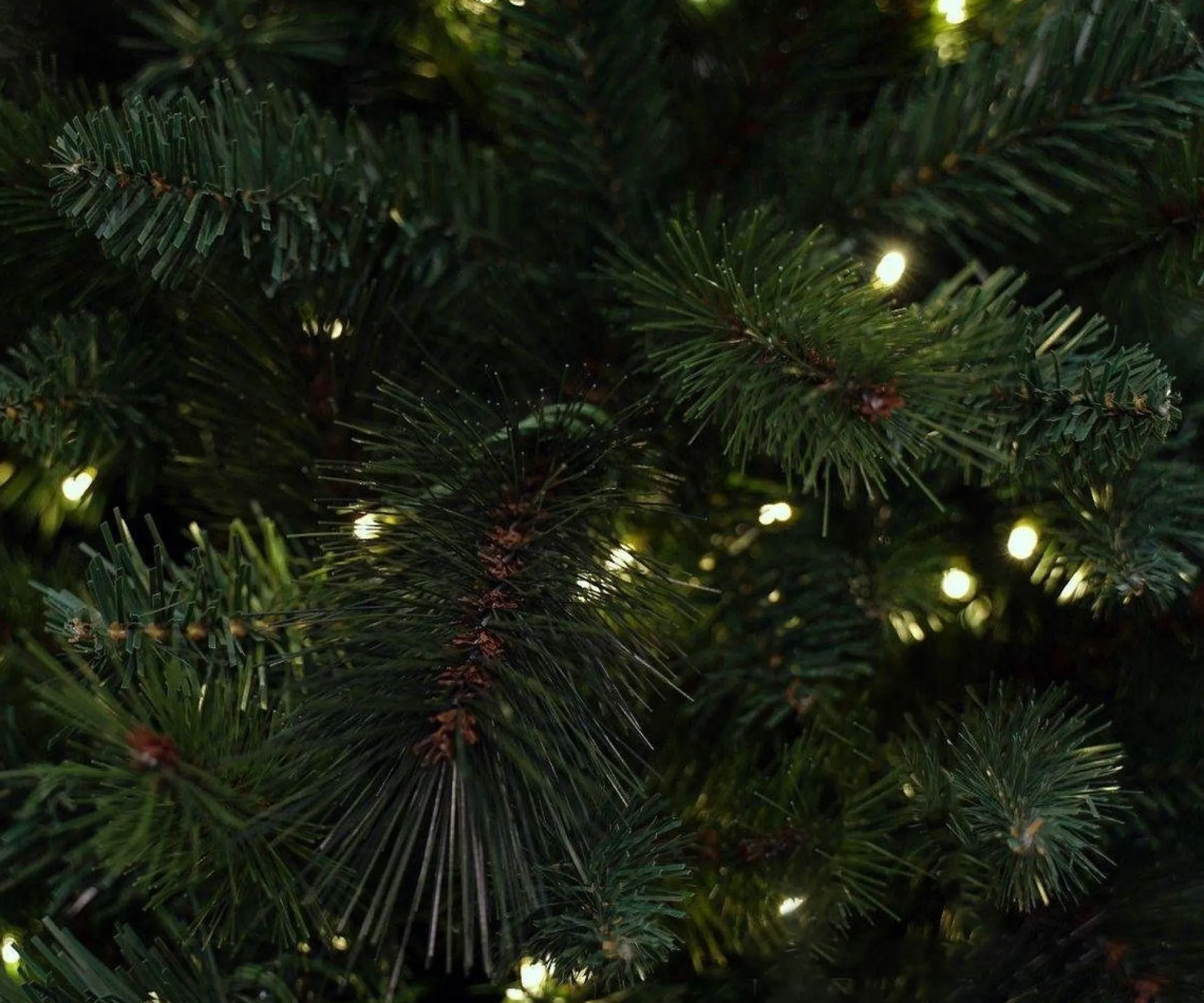 Royal Christmas Kunstkerstboom Montana Slim 225 Cm | Slank Model Met Led-Verlichting Shop