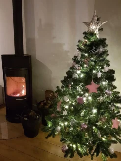 Royal Christmas t - Nepkerstboom Dakota - Lengte 180 Cm - Met 250 Geintegreerd Warm Led Lampjes - 498 Takken Outlet