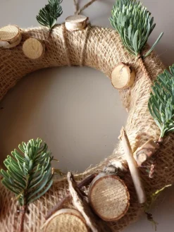 Juuls Gift Shop (merkloos) Kerstkransen></noscript>Schattige Krans Met Kerstboompjes, Kerst, Cadeau, 20Cm Diameter