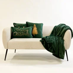 Sierkussen.nl Kerstkussens>Set Van 3 Kerst Sierkussens - Rood - Wit - Groen - Goud - 3X Merry Christmas - Inclusief Polyestervulling - Zachte Stoffen - Sfeerkussens