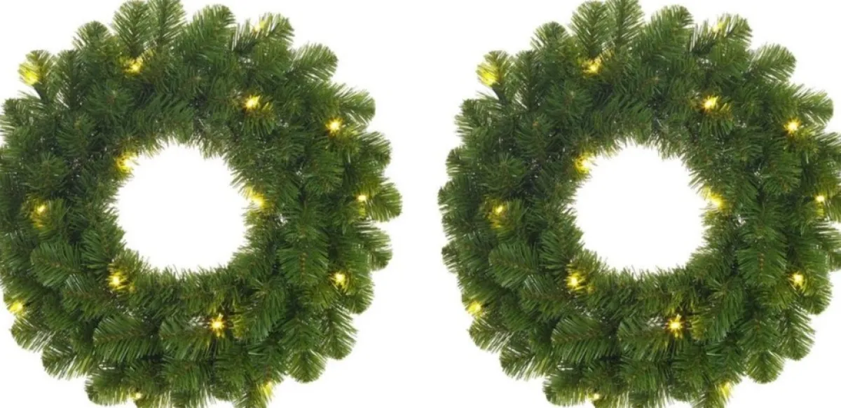 Mica Decorations Kerstkransen>Set Van 2X Stuks Groene Verlichte Kerstkransen/Deurkransen Met 30 Leds 60 Cm - Kransen Met Verlichting/Kerstverlichting