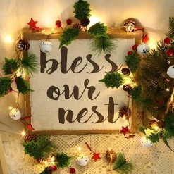 Merkloos Sfeervolle Kerstverlichting Met Witte Ballen, Dennenappel En Rode Bessen - 2 Meter Lichtsnoer Met 20 Warme Led-Lampjes - Geschikt Voor Binnen En Buiten Gebruik - Wit Licht Store