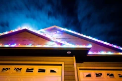 Luume Smart Gekleurde Kerstverlichting - 9 Meter Lang -Slimme Led Lichtslinger Voor Binnen En Buiten - 60 Ledlampjes - 16 Miljoen Kleuren Store