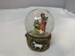 Eigenmerk Home made Kerststallen>Sneeuwbol Kerststal