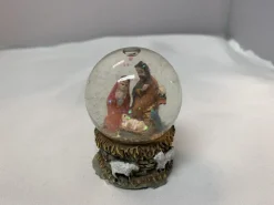 Eigenmerk Home made Kerststallen>Sneeuwbol Kerststal