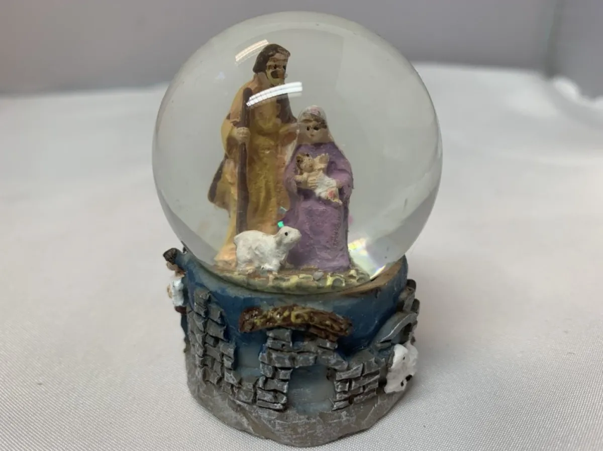 Eigenmerk Home made Kerststallen>Sneeuwbol Kerststal