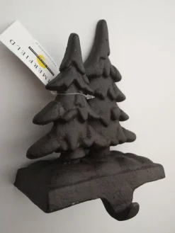 Sommerfield Kerstkransen> | Kranshanger Ophanghaak Voor Op Kast E.D., (Krans) Haak En Dubbele Kerstboom | Gietijzer | Zwart/Roestbruin