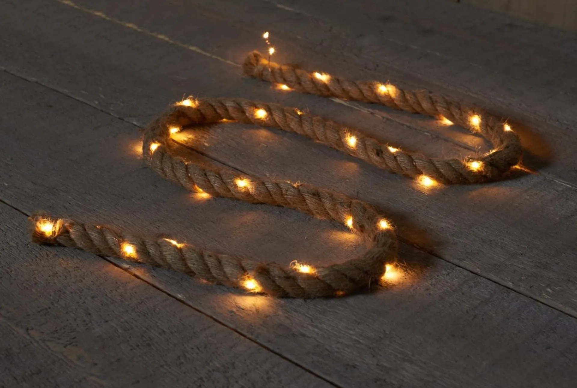 Anna's Collection Touwverlichting Jute Op Batterijen Met 40 Lampjes Warm Wit 150 Cm Met Timer - Kerstverlichting Lichtsnoeren Kerstversiering Fashion