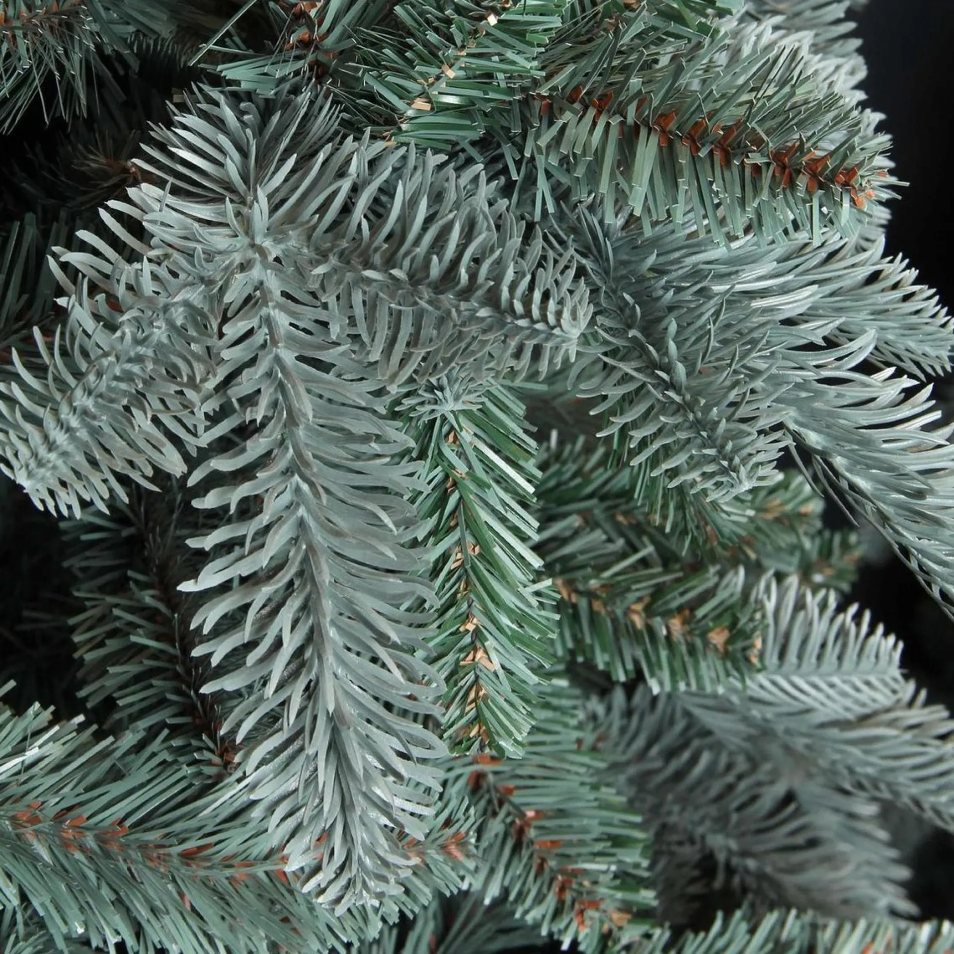 Triumph Tree Abies Nordmann Deluxe Kunstkerstboom 215 X 155 Cm - Forest Blue Fashion