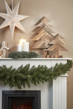 Triumph Tree Guirlandes><noscript><img width=