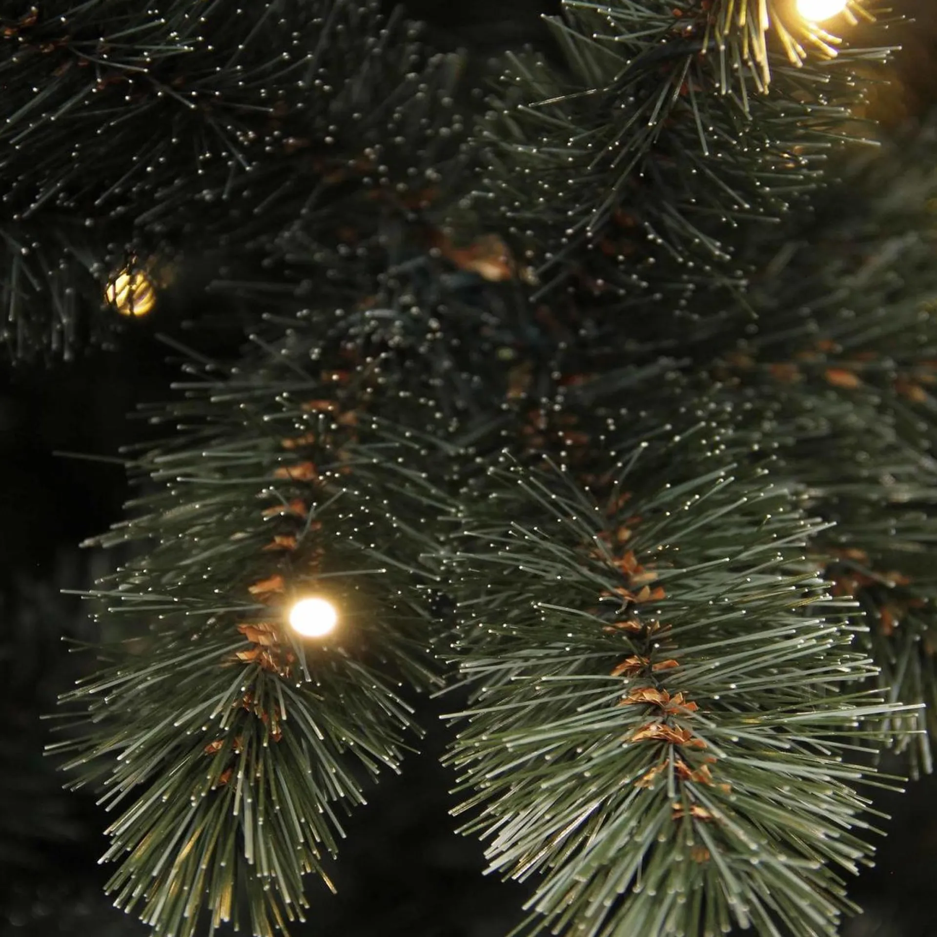 Triumph Tree Led Forest Frosted Kunstkerstboom - 215 X 140 - Newgrowth Blue - 304 Lampjes Warmwit Led Cheap