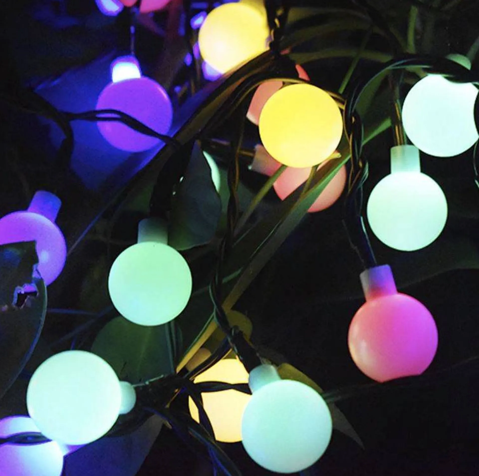 iso trade Tuinverlichting - Lichtslinger - Op Zonne- Energie - 6.70M - Multi Kleur - O2Cm - 50 Solar Color Led - Met 8 Standen - Ip65 Discount