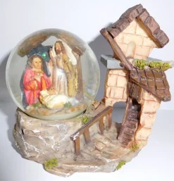 Bouwman Kerststallen>Waterbal Met Kerstvoorstelling En Sneeuweffect Nr 1