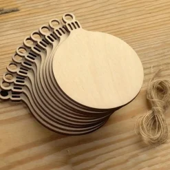 Merkloos Kerstboomversieringen>Weijerzee Houten Kerstballen - Zelf In Te Kleuren - Set Van 10 Stuks