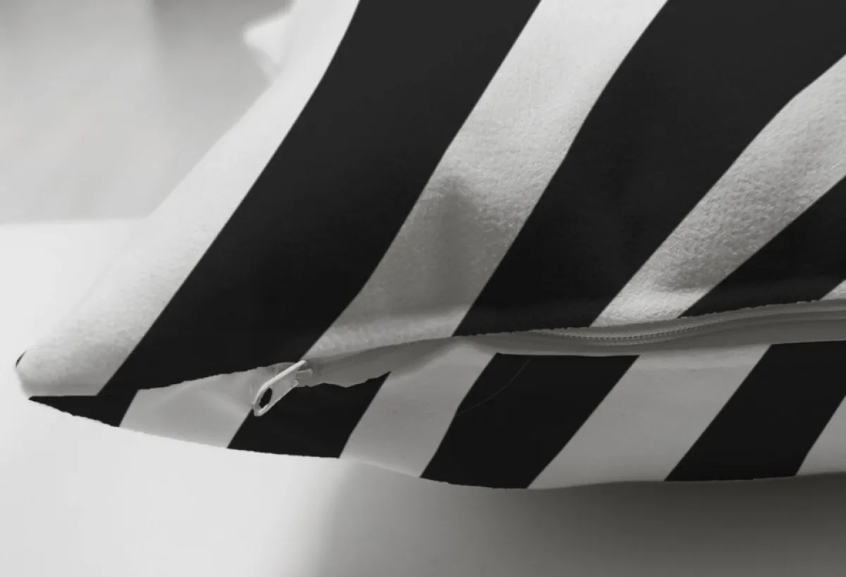 De Groen Home Kerstkussens>2X Kussenhoes Voor Sierkussen - Zwart&Wit Zebra Patroon - Velvet- 45X45 - Kussensloop - Aan Beide Zijdig Bedrukt