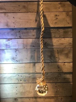 Lumineo 1X Stuks Verlichte Glazen Kerstballen Aan Touw Met 30 Lampjes Zilver/Warm Wit 15 Cm - Decoratie Kerstballen Met Licht Fashion