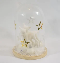 ZoeZo Design Kerststukjes> - Glazen Stolp Met Witte Hertjes - Rendieren - Sneeuw En Kerstballen - O 13 Cm - Hoogte 20 Cm