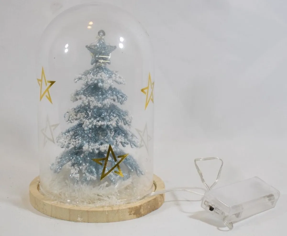 ZoeZo Design Kerststukjes> - Glazen Stolp Met Blauwe Kerstboom - Met Verlichting - Op Batterijen - Mini Kerstboom - Sneeuw En Glitter - O 13 Cm - Hoogte 20 Cm