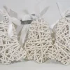 ZoeZo Design Kersthanger> - Kersthanger - Kerstdecoratie - Kerstklokken - Wit Riet - Met Witte Strik - Set Van 6 Stuks - 20 X 15 X 4 Cm - Natuurlijke Kerstversiering
